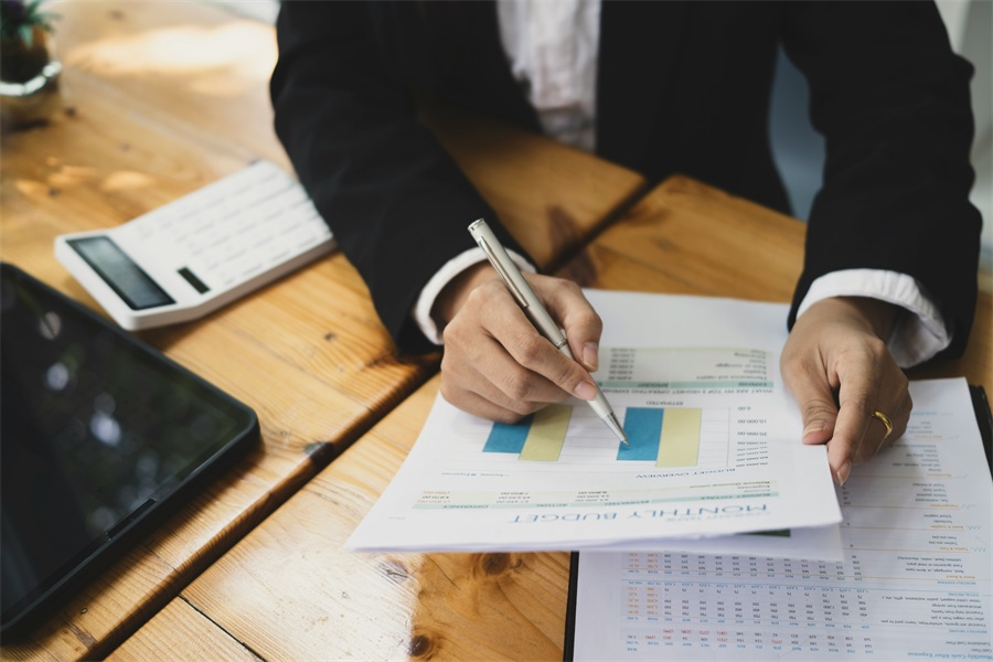 How to Calculate Straight-Line Depreciation: A Simple Guide