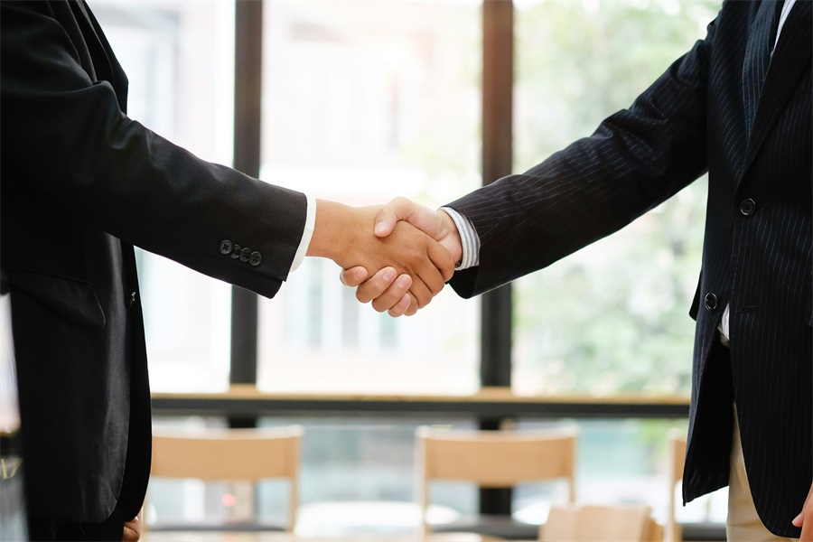 General Partner vs Limited Partner: Key Differences in Real Estate 