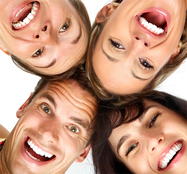 The Truth About Teeth Whitening: What Works, What Doesn’t and Why Zoom Whitening Reigns Supreme