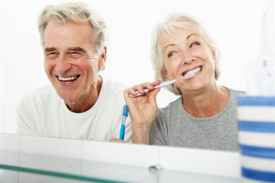 Oral Health of Adults Over 60 – Common Oral Health Diseases and Oral Health Management