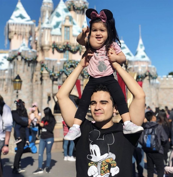 308: Dr. Ivan Chicchon | The Making of a Dental Implant Company