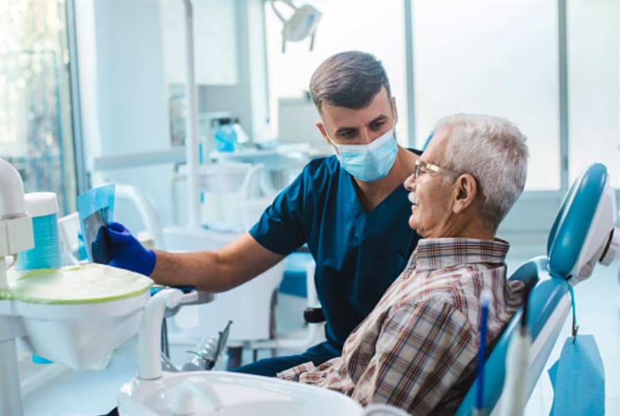 Avoid expensive dental bills - Dental hygienist explains how to save money on dental bills