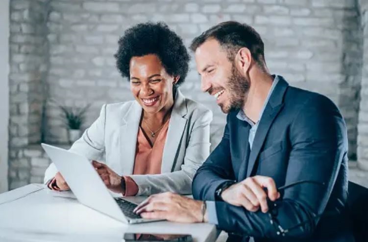 Never get Confused between a Health Insurance Agent and a Health Insurance Broker