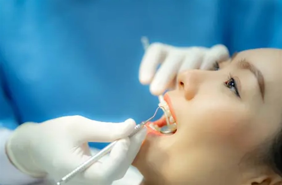 How Dental Students Can Prepare for a Career in Cosmetic Dentistry
