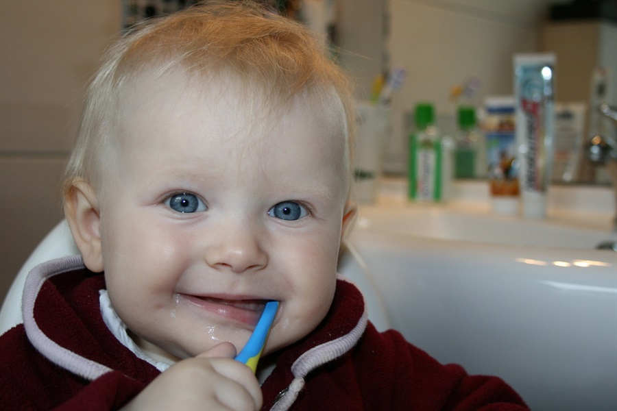 5 Advantages of Having a Family Dentist and How You Can Find One