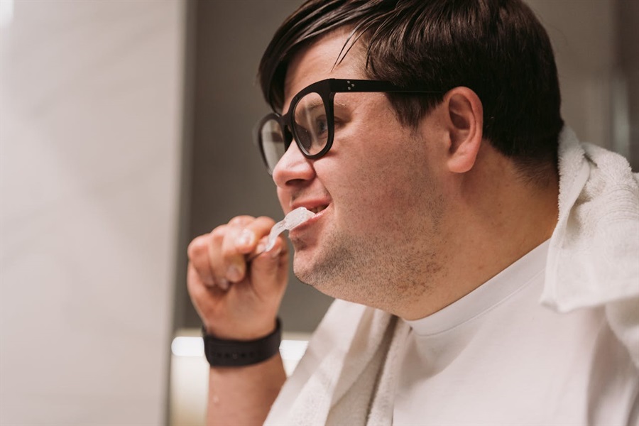 The Intricate Interconnection between Liver and Oral Health