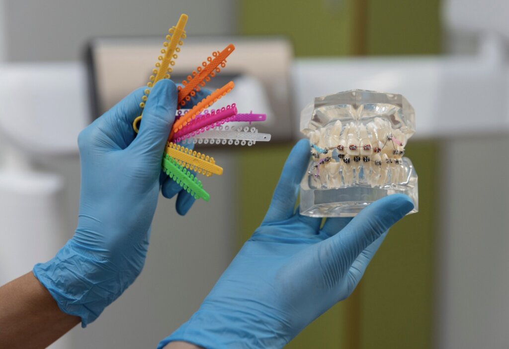 How Dental Device Manufacturers Ensure Quality in Plastic Tools