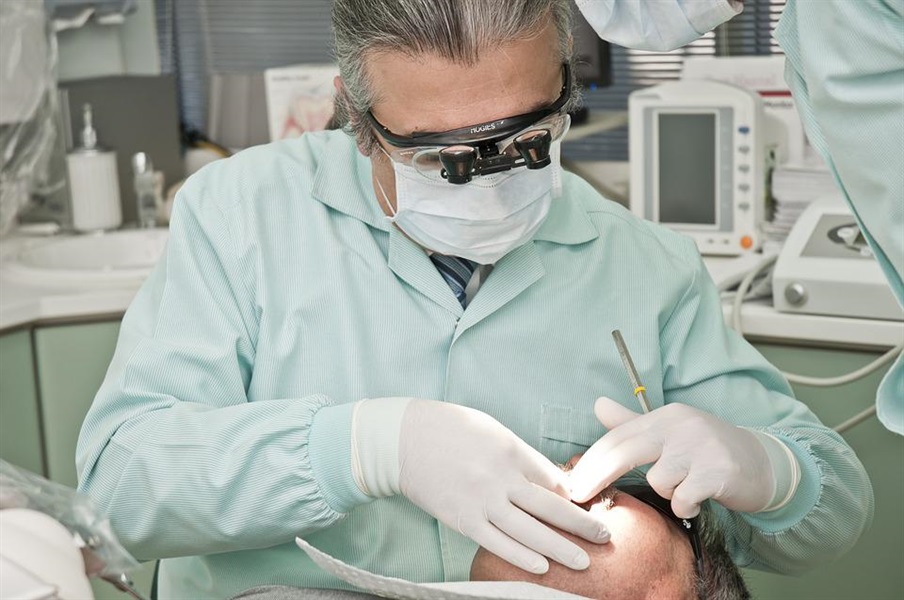 6 Signs You Need To See a Dentist after a Car Accident