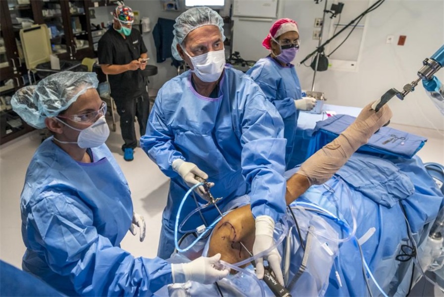 Dr. Badia: America's Best Hand & Upper Limb Surgeon