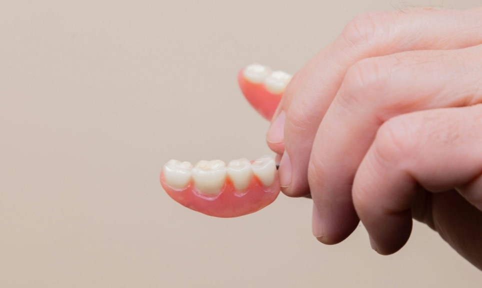 Introduction: Uncovering the Mystery of Salaries in Chinese Denture Laboratory