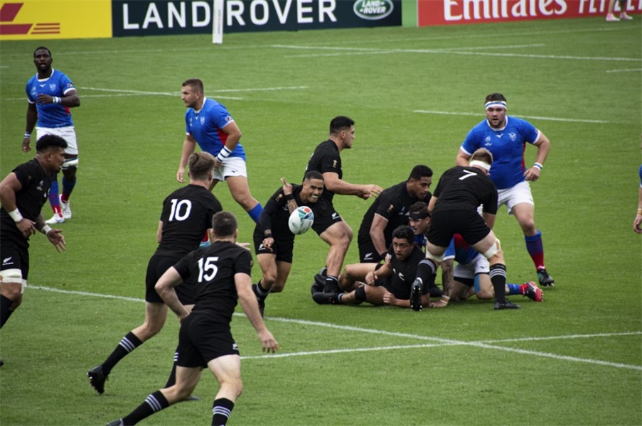 Rugby’s Two Worlds: The Fierce Divide Between Amateur and Professional Play