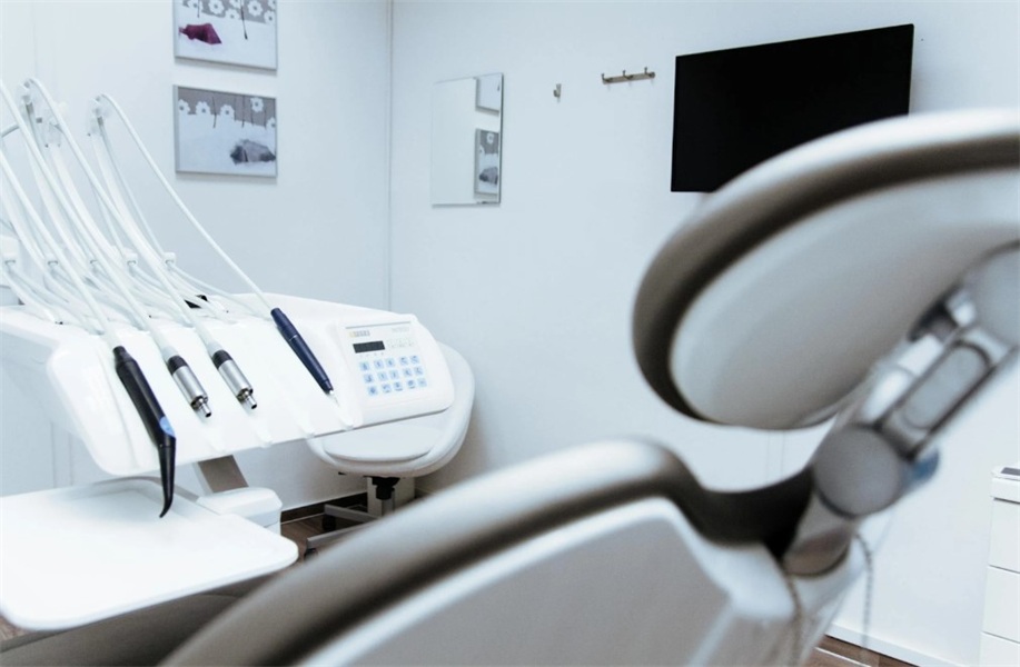 Revolutionizing Dental Office Efficiency: How Virtual Receptionists Can Enhance Patient Care