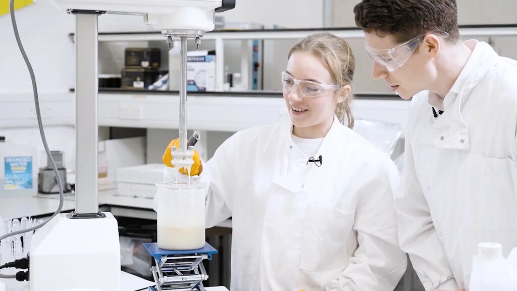 Toothpaste Manufacturing Process: From Raw Ingredients to Finished Tubes