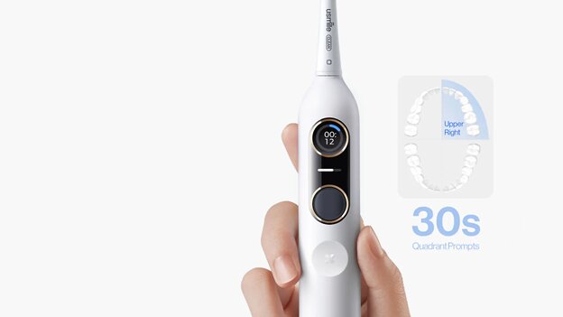 How Smart Toothbrush Sensors Improve Plaque Control